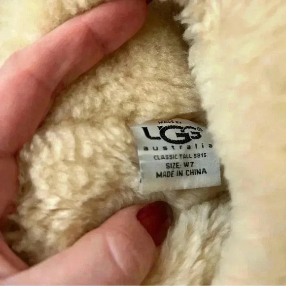UGG Women's Classic Tall Chestnut Tan Winter Snow Lined Boots Size 7 - Picture 8 of 8